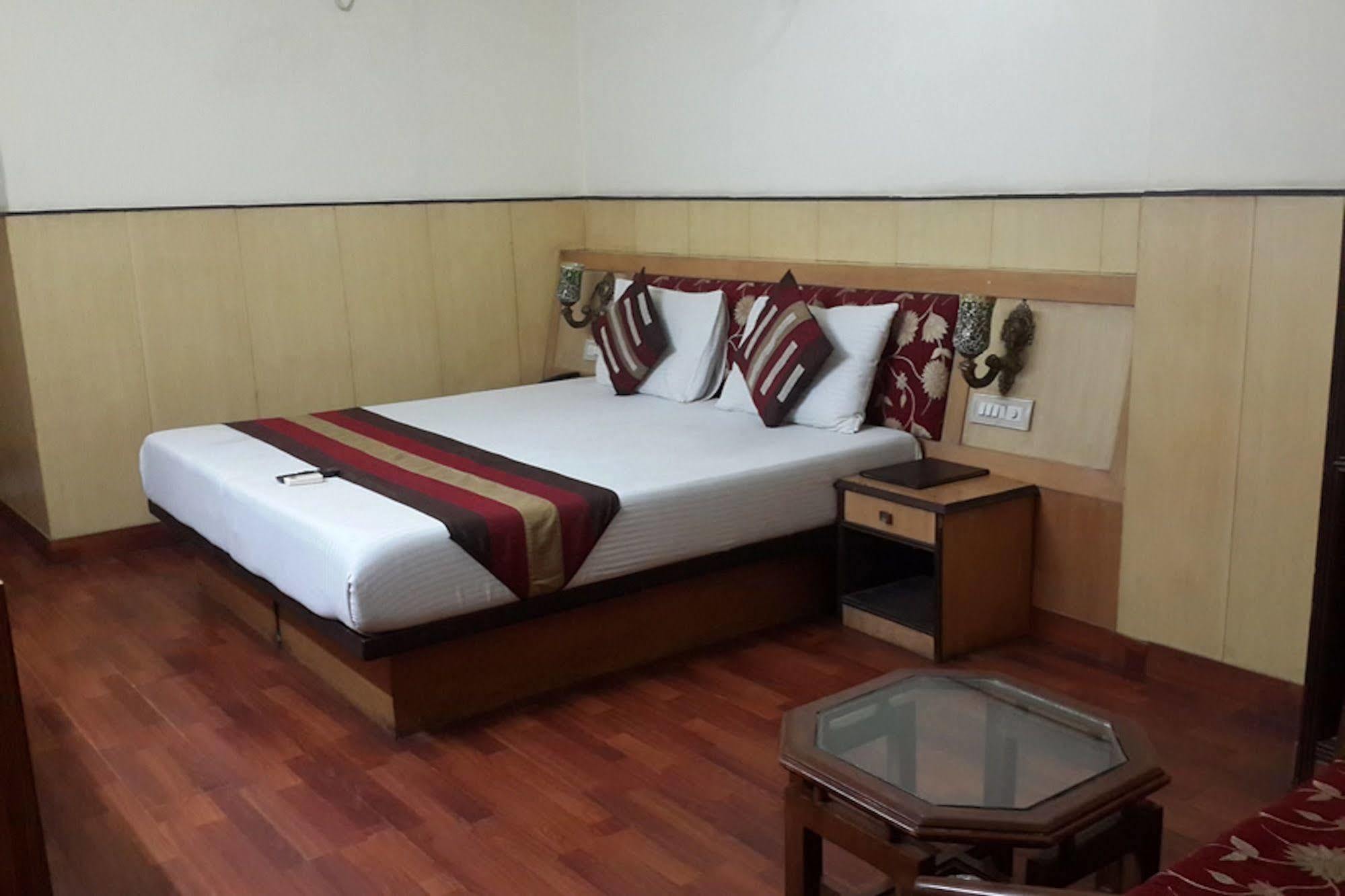 Karat 87 Hotel 3*