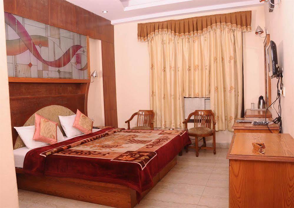 Karat 87 Hotel New Delhi